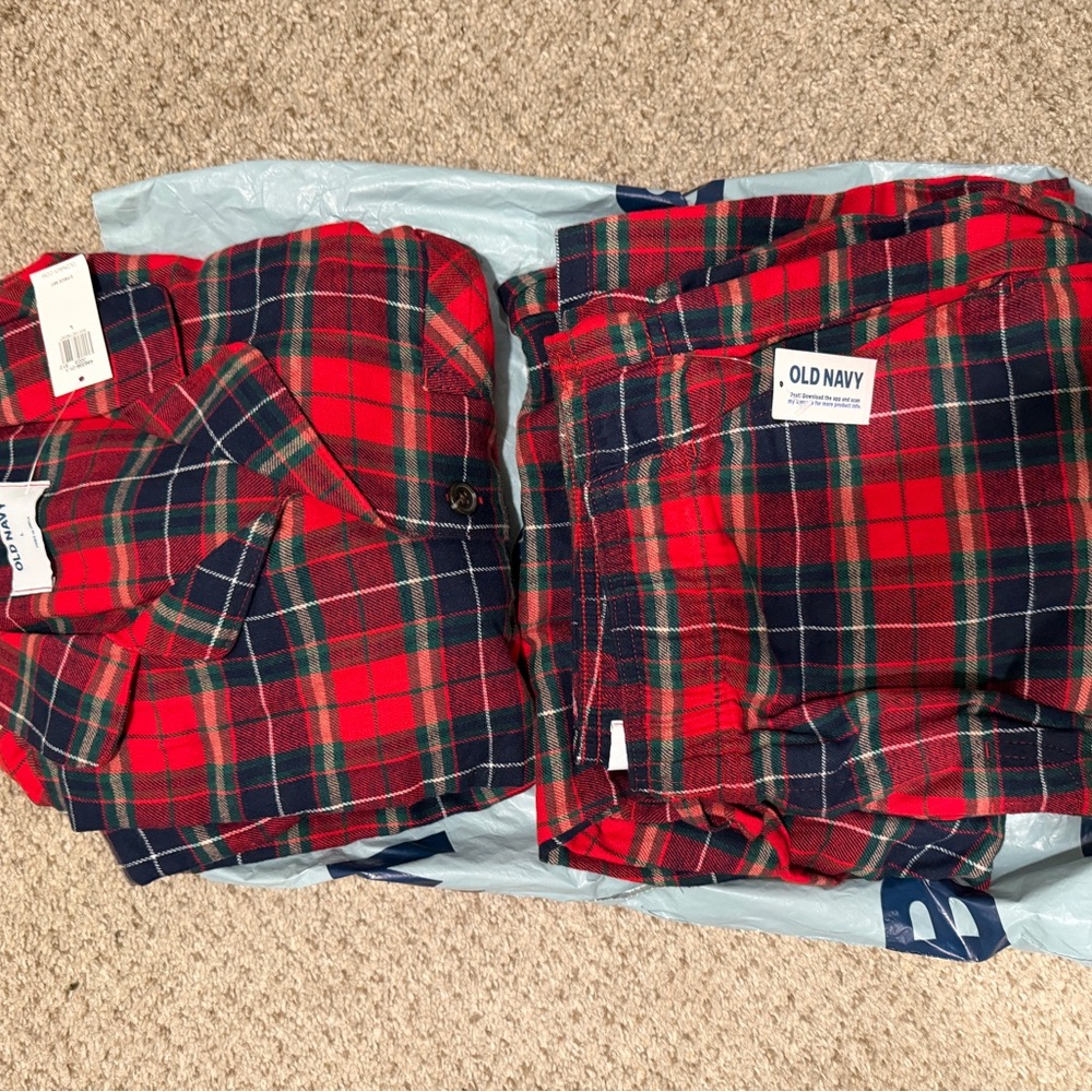 Old Navy Plaid PJ Set